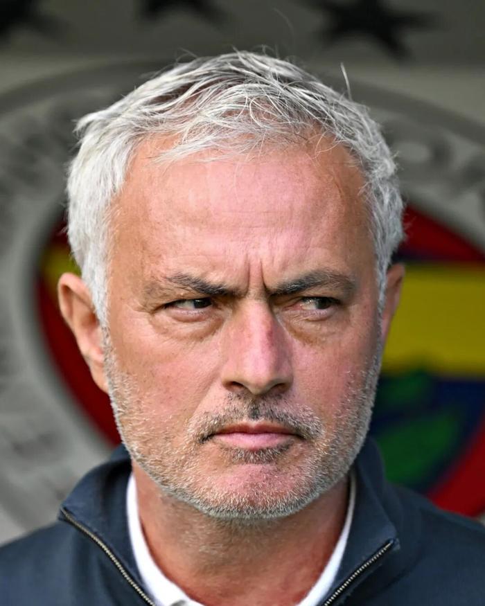 九游下载-第7次下课！穆里尼奥尚能教否？