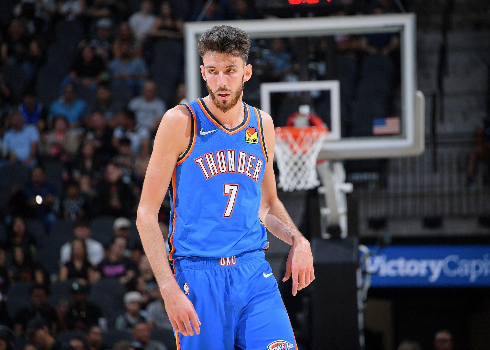 九游娱乐-ESPN盘点新赛季有望超过预测战绩的球队：雷霆等五队上榜