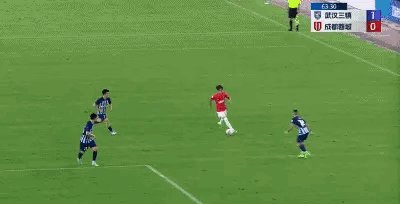 九游体育-【中超】韦世豪任航染红费利佩头球 三镇1比1蓉城