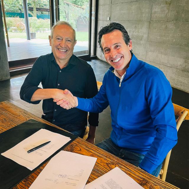 九游app-官方：维拉再次与埃梅里续约 新合同签至2029年